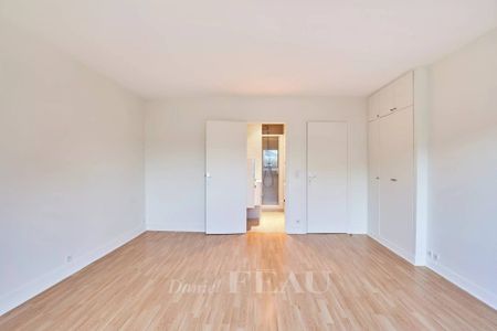 Location appartement, Paris 8ème (75008), 4 pièces, 115.9 m², ref 86422691 - Photo 5
