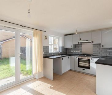 3 bedroom terraced house to rent - Photo 6