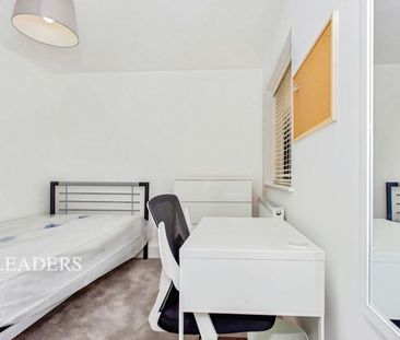 apartment to rent Fitzwilliam Road, Cambridge, Cambridgeshire, CB2 - Photo 4