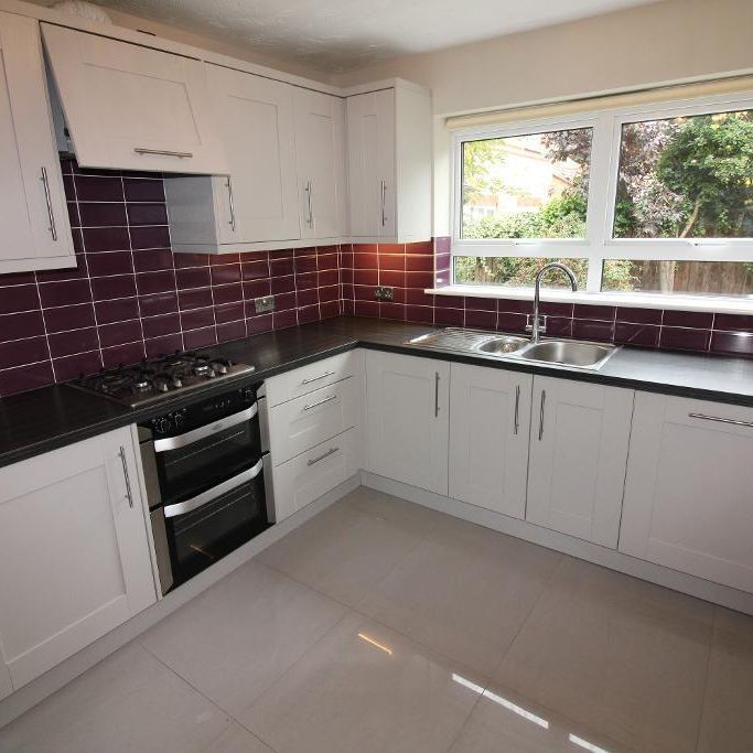 4 bedroom detached house to rent - Photo 1