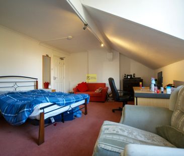 7 Gibbins Road - Photo 1