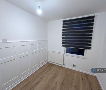 4 bedroom terraced house to rent - Photo 1