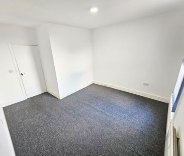 Wellington Road North, Stockport, Cheshire, SK4 - Photo 4