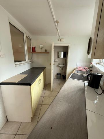 Studio to rent - Photo 2