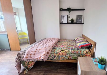1 bedroom house of multiple occupation to rent - Photo 3