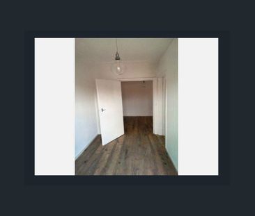 The Perfect Location! - Photo 1