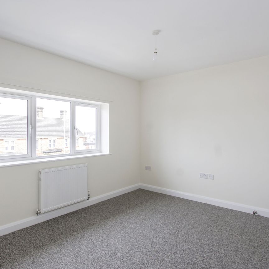 2 bedroom apartment to rent Ashley Road, Poole, BH14 - Photo 1