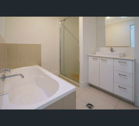 19/25 Yarrawonga St, Calamvale, Qld 4116 - Photo 3