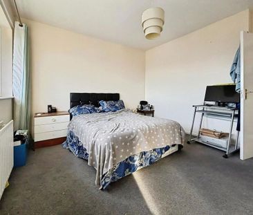 2 bedroom maisonette to rent - Photo 4