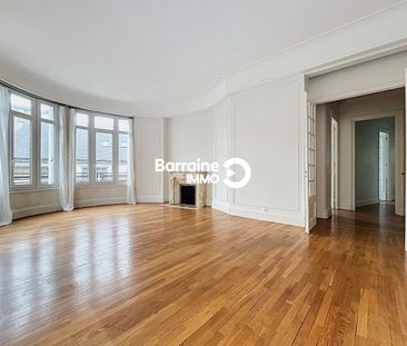 Location appartement à Lorient, 5 pièces 132.49m² - Photo 1