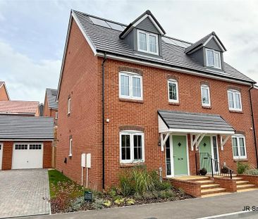 3 bedroom semi-detached house to rent - Photo 1