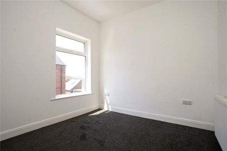 3 bedroom end of terrace house to rent - Photo 5