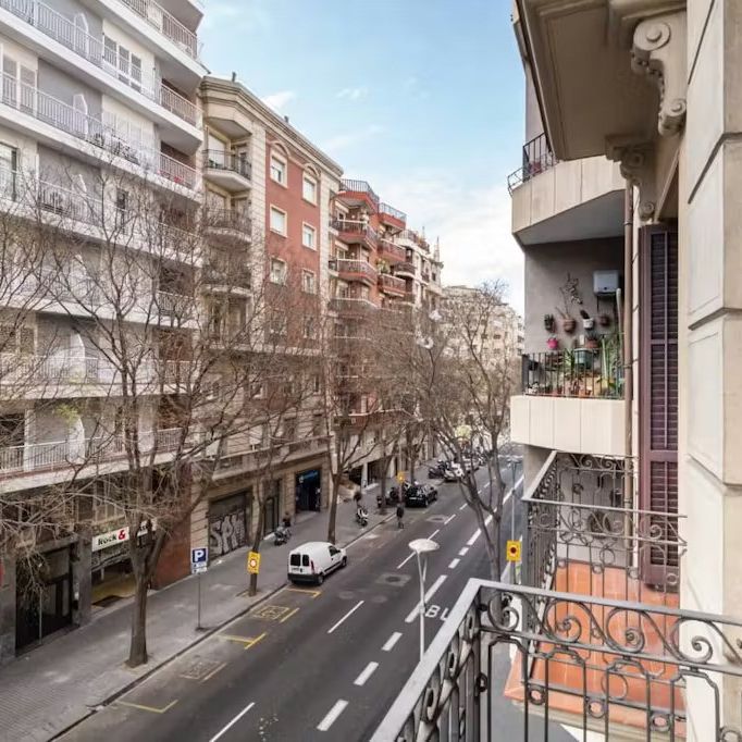 Carrer de Sepúlveda, Barcelona, Catalonia 08015 - Photo 1