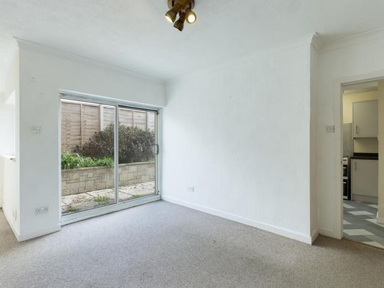 4 bedroom house to rent - Photo 1