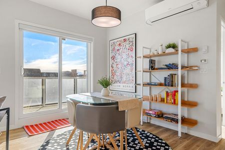 Seton Grove Southeast - Photo 3