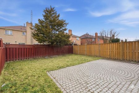 For Lease - 5487 Cosmic Crescent Unit# Main, Mississauga, Ontario - Photo 5