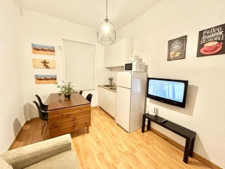 Calle de Hermenegildo Bielsa, Madrid, Community of Madrid 28026 - Photo 4