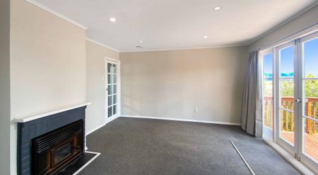 Sun Soaked Home in Henderson - Photo 4