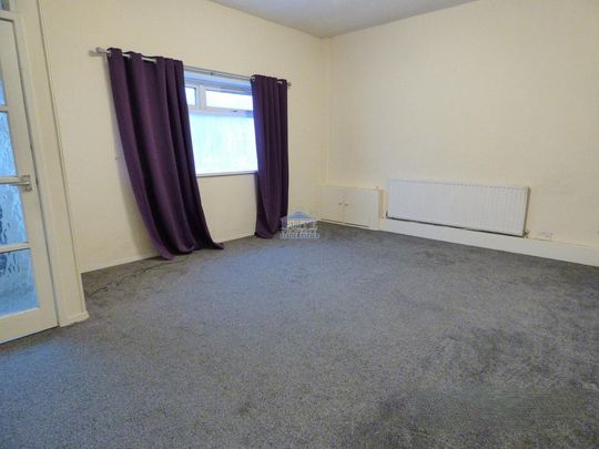 2 bedroom ground floor flat to rent - Photo 1