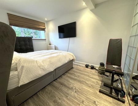 3 Bedroom Semi Detached To Let - Photo 4