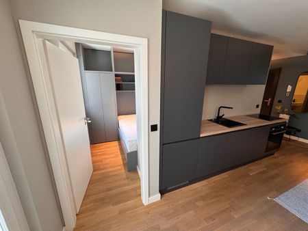 BESICHTIGUNG: 17.02 um 9:30 Uhr: Köpenicker Str 103: LUXUS 2-Zi-Whg mit 55 m² + RIESEN SÜD Terrasse - Foto 5