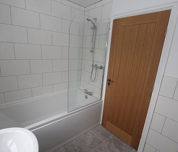 3 Bedroom Semi-Detached House, Chester - Photo 4