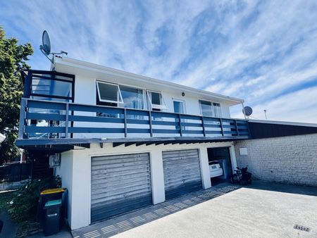 11 Peverel Street, Riccarton - Photo 2