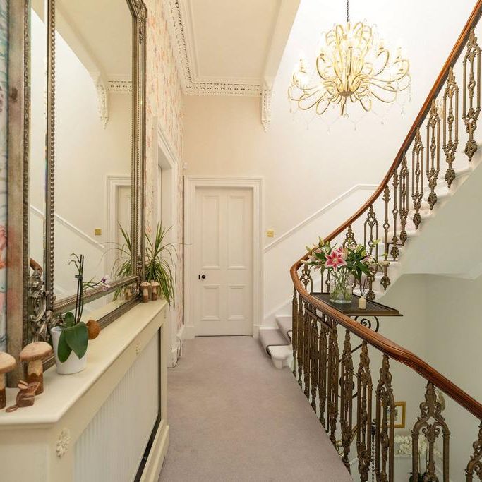 5 bedroom terraced house to rent - Photo 1