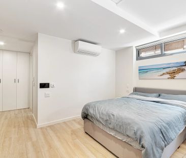 Near New Fully Furnished Ground Floor Studio Apartment with Everyth... - Photo 3