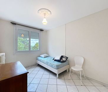 Location Appartement 4 pièces 72m² HEROUVILLE ST CLAIR 14200 - Photo 3