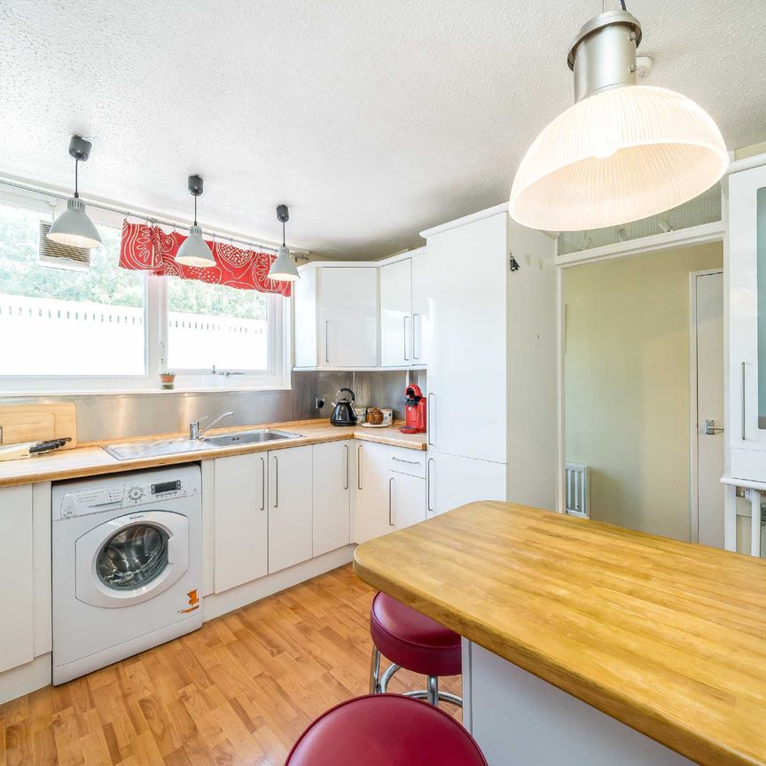 Hardel Walk, London, SW2, London - Photo 1