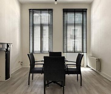 Appartement te huur in Andenne voor € 900 met 2 slaapkamers - Photo 1