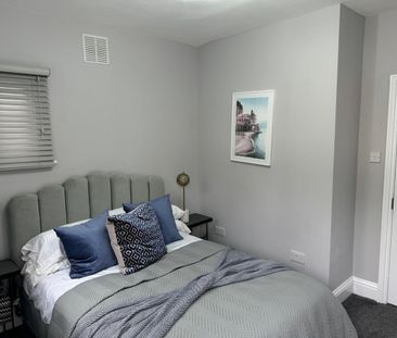 2 Bed Flat, Tennyson Street, SW8 - Photo 5