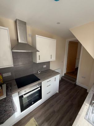 3 bedroom terraced house to rent - Photo 1