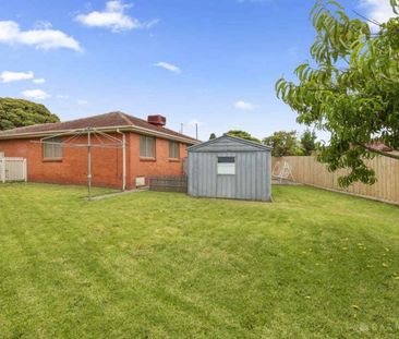 11 Coleman Court, Dandenong North VIC - Photo 6