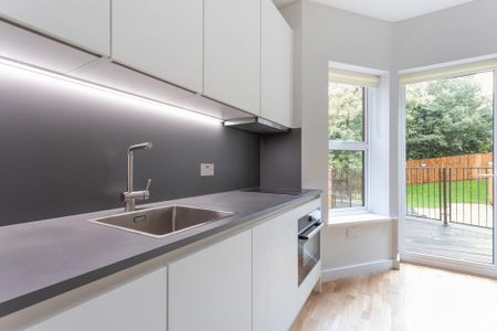 Ground floor flat to rent - Photo 4