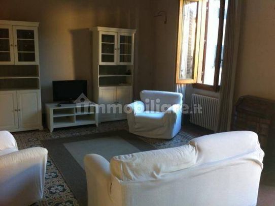 Trilocale via Ammiraglio Burzagli 38, Città, Montevarchi - Photo 1
