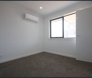 Modern Granny Flat in Spring Farm! - Photo 4