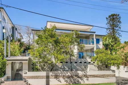 “Welcome to 2/23 Indooroopilly Road, Taringa” - Photo 4