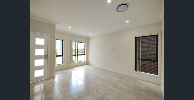 Near New 4 Bedroom House, Facing Slidey Park in Gables - Photo 1