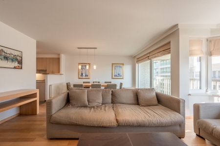 Gemeubeld: ruim 3slpk-appartement met zijdelings zeezicht te Knokke - Photo 5