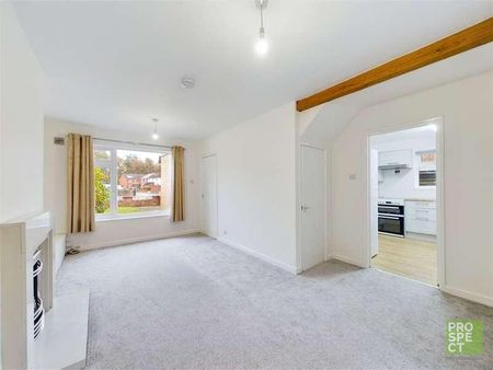 Mitcham Road, Camberley, Surrey, GU15 - Photo 2