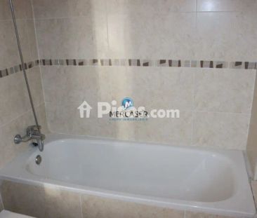 Piso en alquiler en Calle de Villalbilla - Photo 4