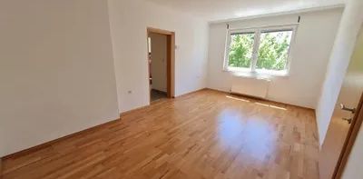 RUHIGE 2 ZIMMER NEUBAUWOHNUNG! GARTENBENÜTZUNG! NÄHE EKZ RIVERSIDE und BAHNHOF LIESING! - Photo 2