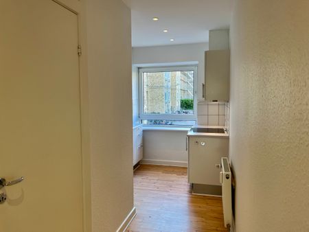 Lys og indbydende 2 værelses lejlighed i Aalborg - Photo 2