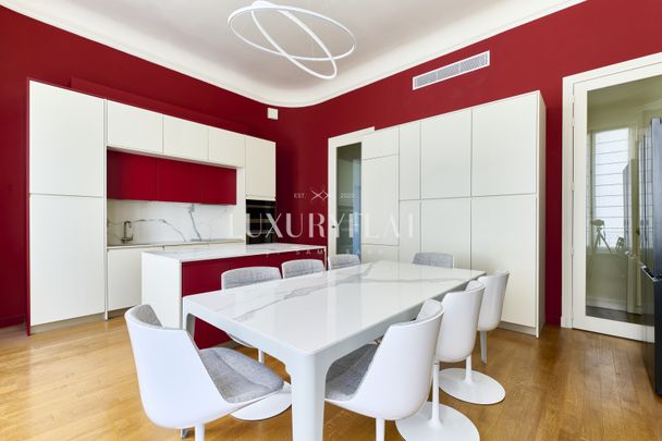 Tout savoir sur cet appartement dans le quartier Triangle d'Or, à Paris 8ème - Photo 1