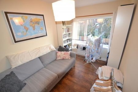 4 bedroom semi-detached house to rent - Photo 2