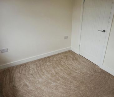 2 bedroom maisonette to rent - Photo 1