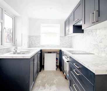 2 Bedroom House to let - Photo 2