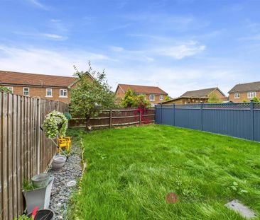 3 bedroom semi-detached house to rent - Photo 3